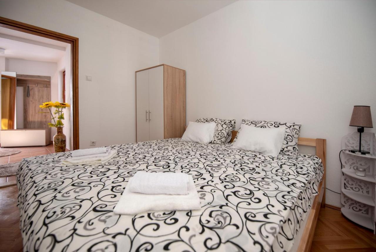 Apartman Nina Stari Grad Требине Екстериор снимка